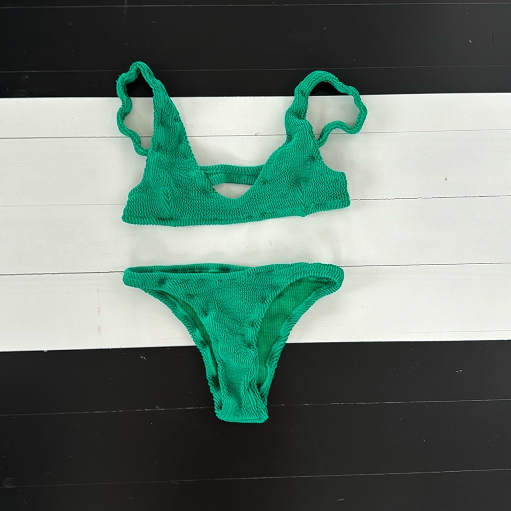 green scrunch bikini